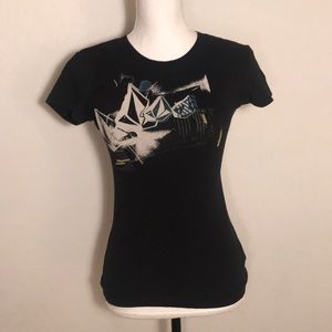 Black Volcom tee